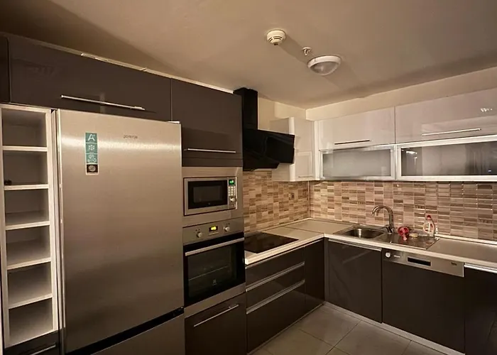 Sky Divali Apartment *